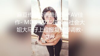 这58岁的老女人是口活吃鸡巴，最好的熟女楼凤，小嘴嘴含住鸟蛋嗦，好过瘾！