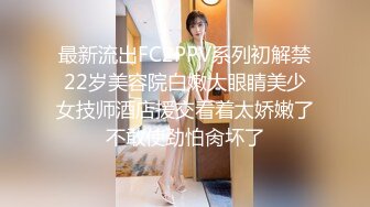 漂亮黑丝高跟伪娘 紫色连衣裙在家发骚 希望有只小狗能跪在骚妈脚底帮忙舔妈妈的臭脚吃骚妈的唾液尝骚妈的精液