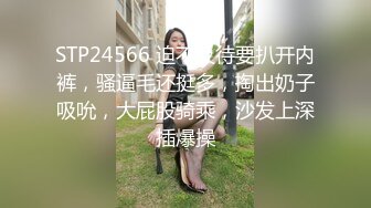 妻子穿白纱被单男调教，落地窗后入