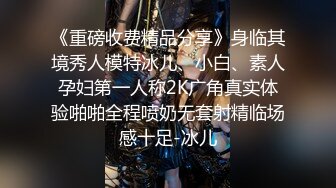 新流出黑客破解家庭网络摄像头偷拍❤️玩具发烧友小哥中午和媳妇在客厅啪啪