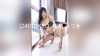 【新速片遞】  房东儿子浴室窗帘洞中偷窥❤️美女租客洗澡平时高冷学姐洗澡不带眼镜的样子原来这么美下面毛毛真多